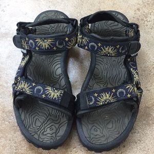 moon and star tevas